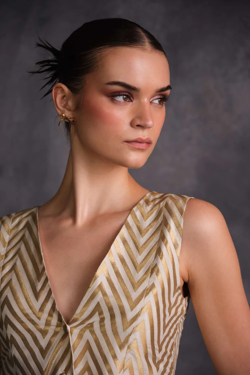 GOLDEN WAVE VEST